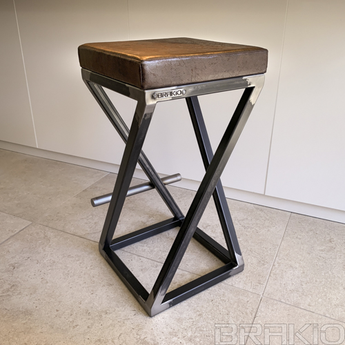Tabouret métal brut